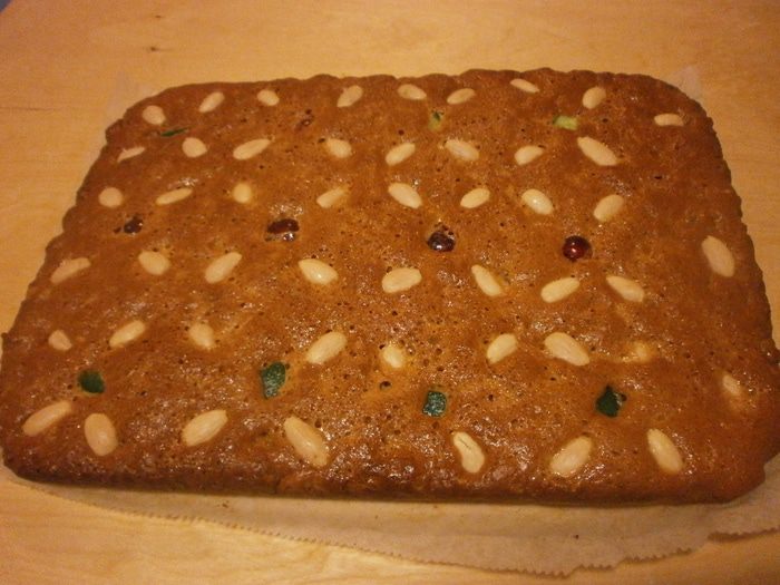 Угощаем Водяную Змею. Швейцарская Рождественская коврижка