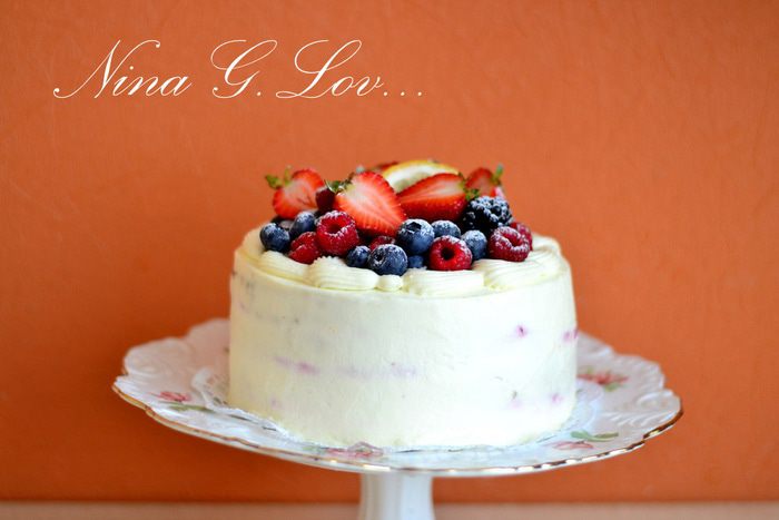 Медовый торт с малиновым мармеладом