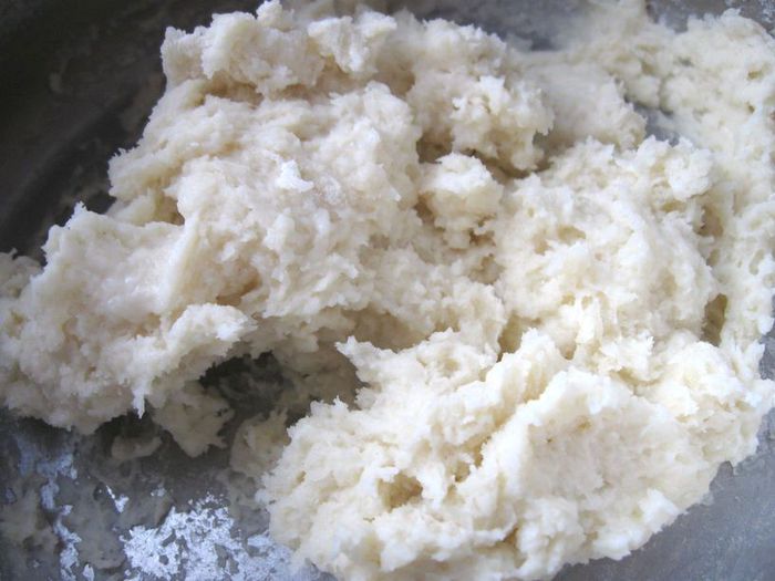 Пирог из заварного теста с грибами