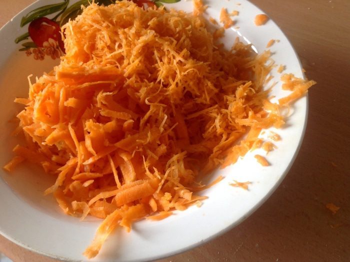 Постные морковные маффины