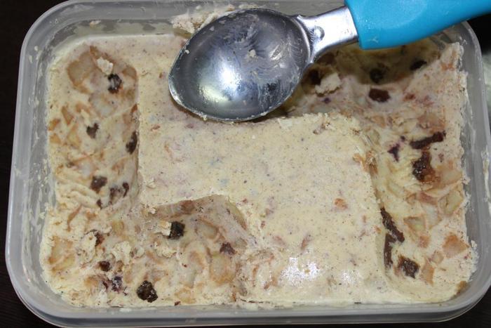 Мороженое со вкусом яблочного штруделя