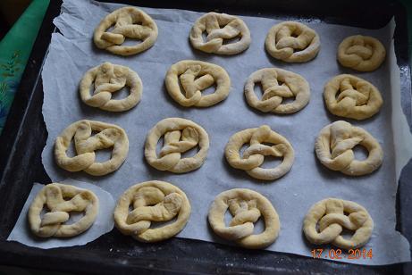 Чесночные крендельки