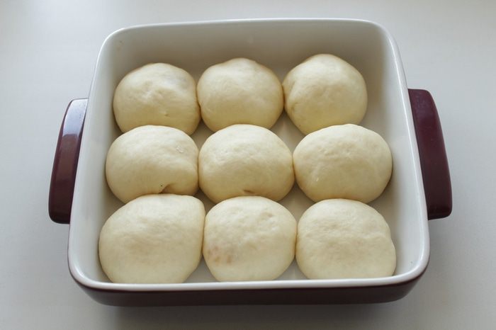 Бухтели с абрикосовым джемом