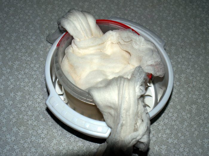 Сыр твердый домашнего приготовления