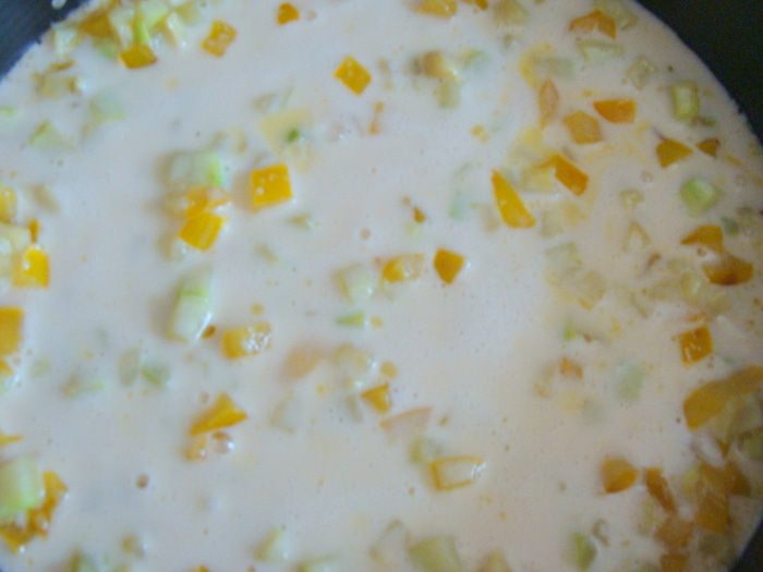 Закусочный сырно-сливочный торт с курицей