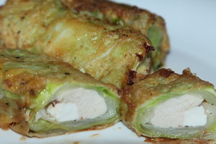 Капустные рулетики с куриным филе и брынзой