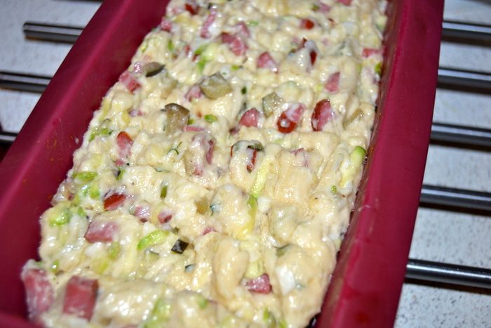 Пикантный закусочный кекс