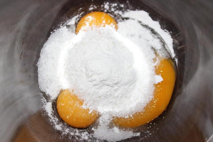 Мороженое со вкусом яблочного штруделя