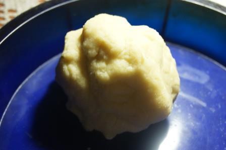 Яблочный пирог с медово-лимонной заливкой