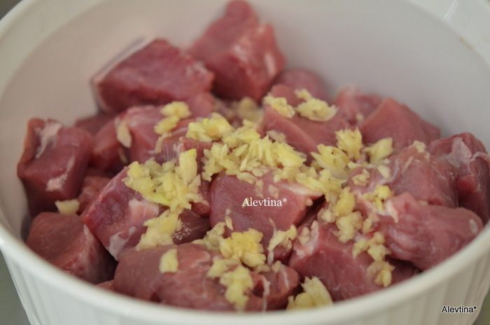 Свиной шашлык на вине