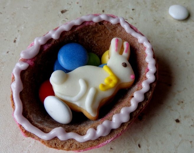 Пасхальные яйца с сюрпризами (сладкие)