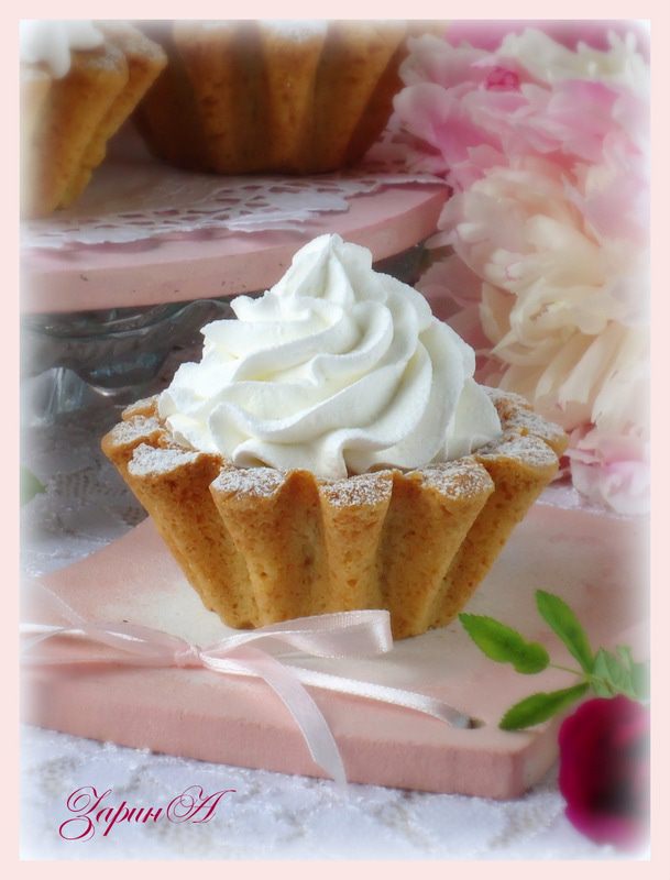 Корзинки с белковым кремом