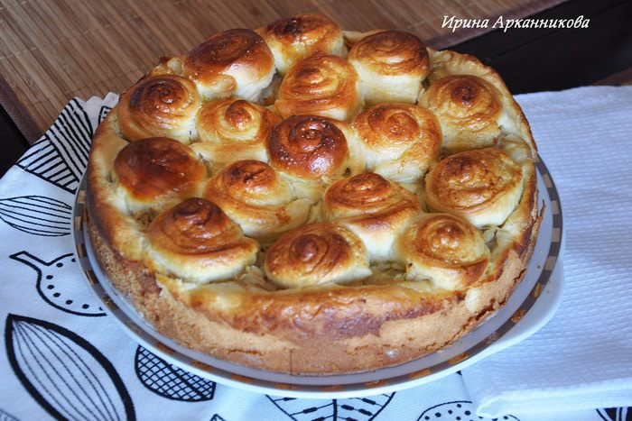 Пирог с квашеной капустой