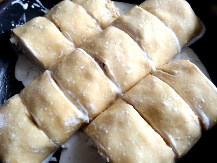 Творожный рулет с безейной прослойкой