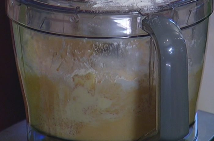 Бисквит с манго и кокосом 