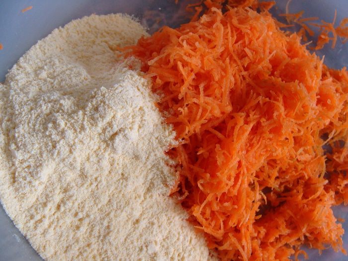 Кукурузное печенье с морковью и отрубями