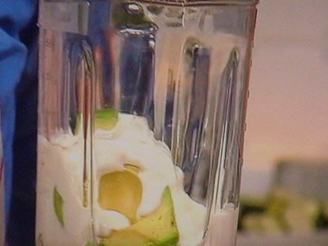 Запеченные под моцарелой свиные медальоны с хрустящей картошкой