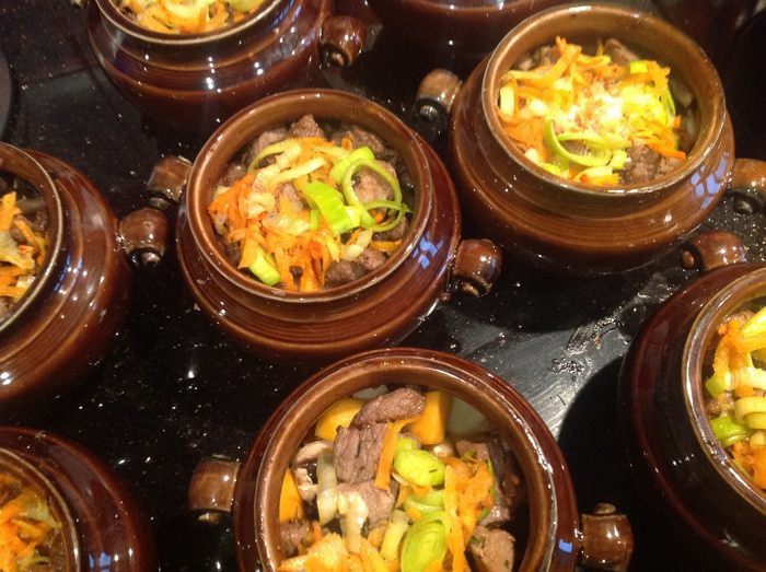 Горшочки с бараниной и овощами