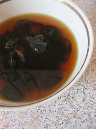 Пирог-перевертыш с черносливом