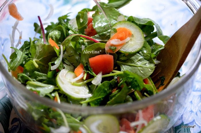 Шпинатный салат с заправкой