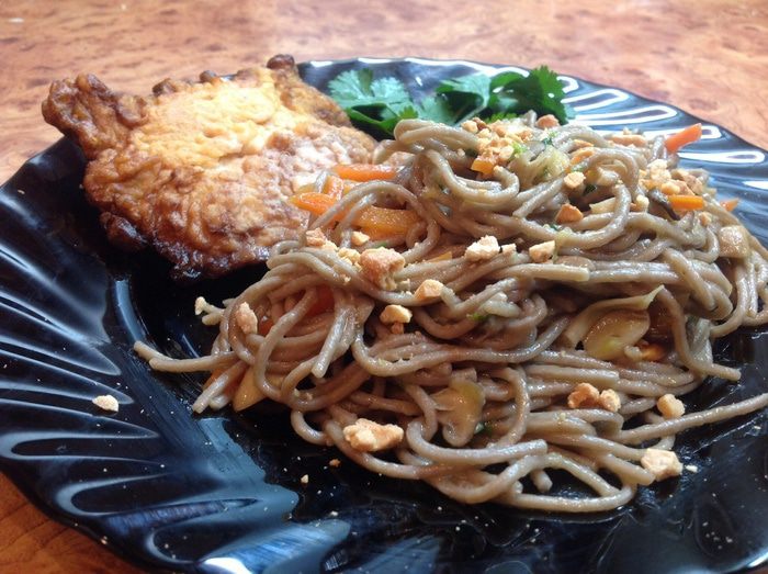 Лапша соба с овощами