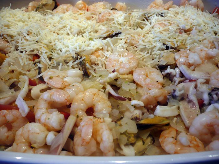 Рис с баклажанами и морепродуктами „Bella Испания“