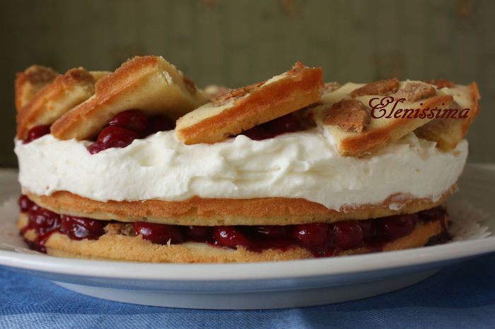 Вишнёвый торт с пряным печеньем