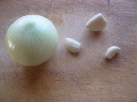 Суп из красной фасоли и томатов