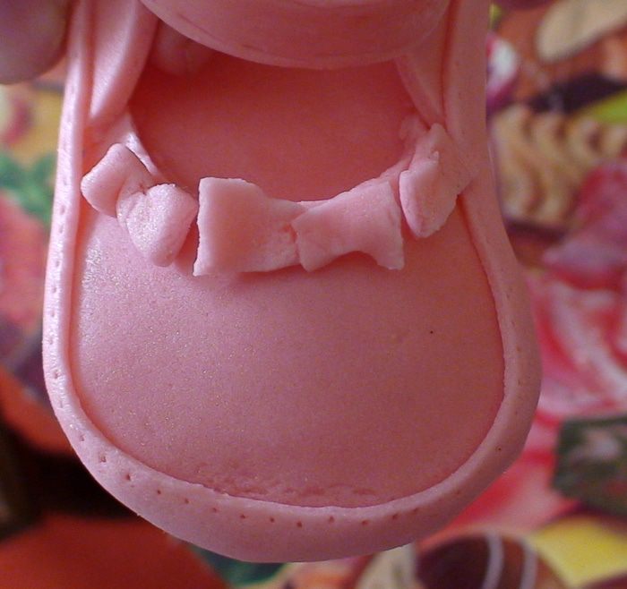 Детские туфельки из мастики