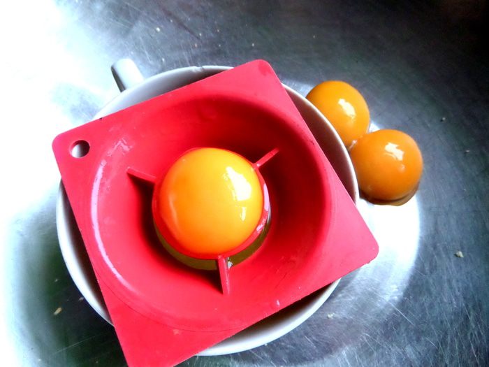 Песочный пирог с кремом на сгущенке