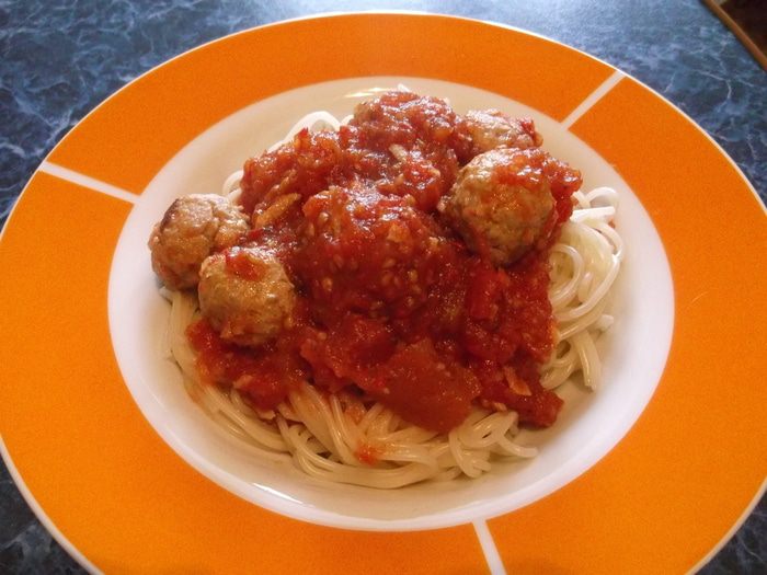 Спагетти с фрикадельками 
