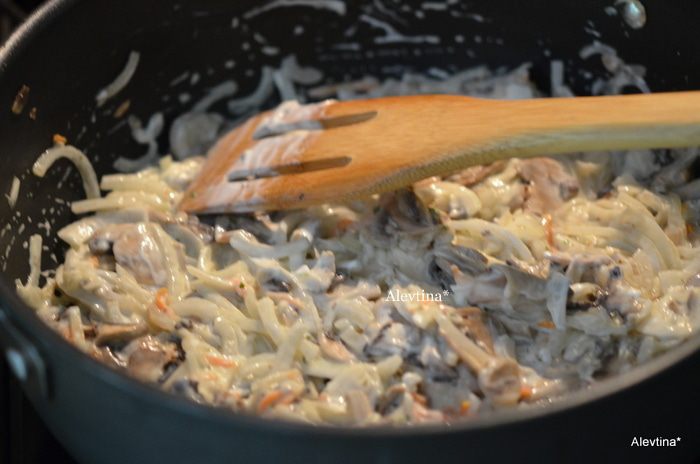 Фаршированные сладкие перцы с грибами и фаршем