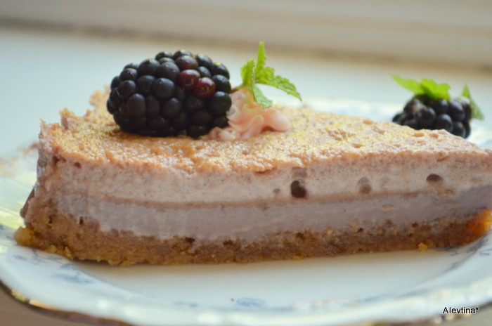 Шелковый тарт с ежевикой
