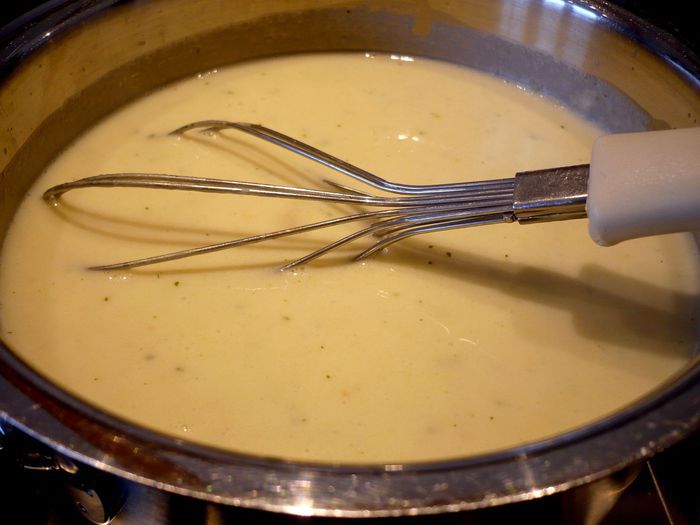 Похлебка с семгой и шпинатом под домашним слоеным тестом &amp;quot;Очарована, околдована&amp;quot;