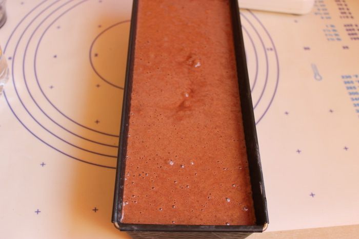 Шоколадный кекс на минеральной воде