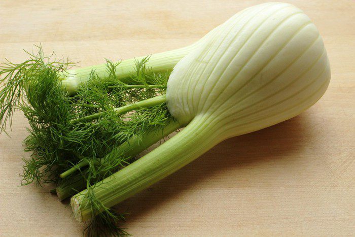 Семга  на подушке из фенхеля и моркови, запеченная в пергаменте