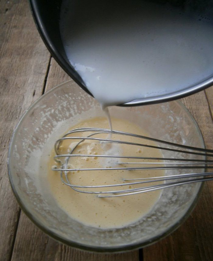 Булочки с заварным кремом и персиком