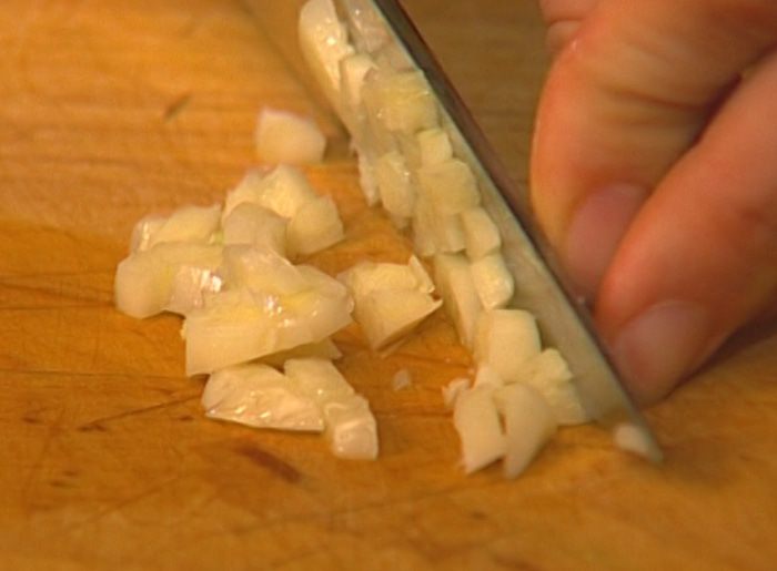 Салат из красной капусты с индейкой