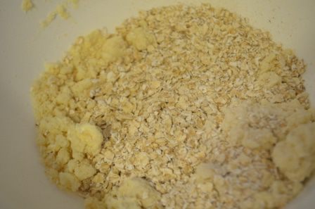 Песочный пирог со сметанной карамелью