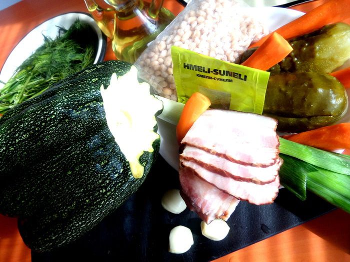 Кабачковая фаршированная &amp;quot;бомба&amp;quot;