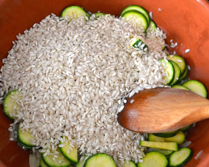 Ризотто с цукини и слабосоленым лососем