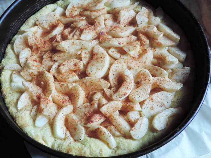 Яблочный пирог на творожном тесте