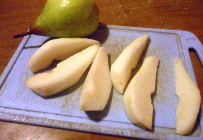 Бисквитный пирог с грушами