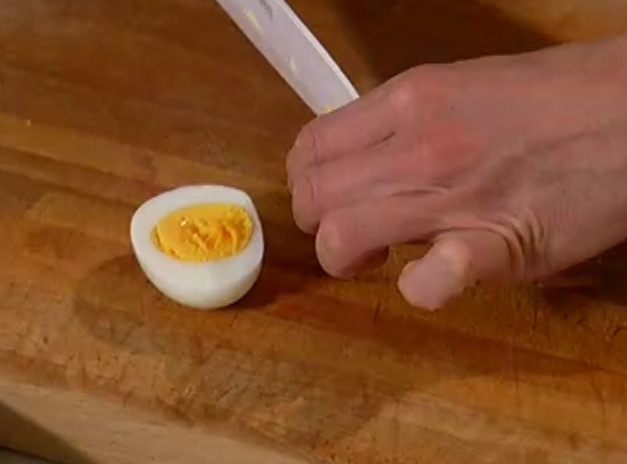 Салат из цветной капусты с заправкой-карри 