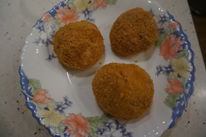 Аранчини с моцареллой и грибами 