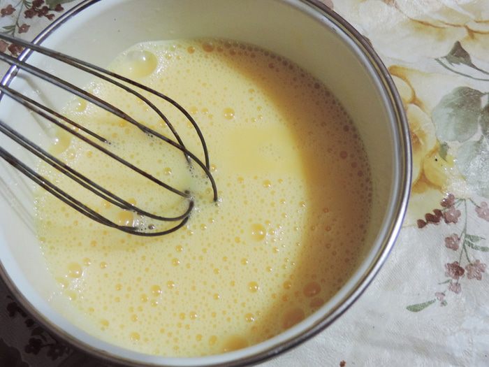 Пирог &amp;quot;Осиное гнездо&amp;quot; с орехами и изюмом