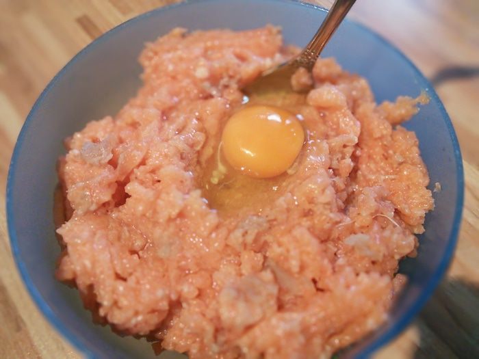 Котлеты из лосося под беарнским соусом