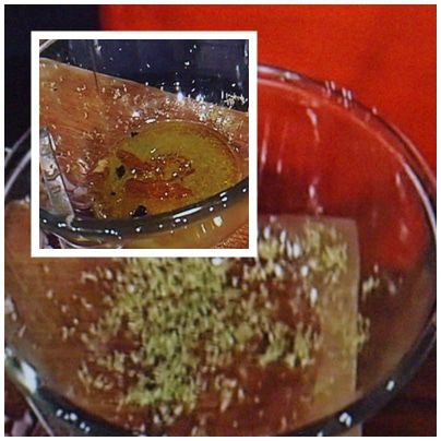 Персиковый парфе с крокантом из миндаля