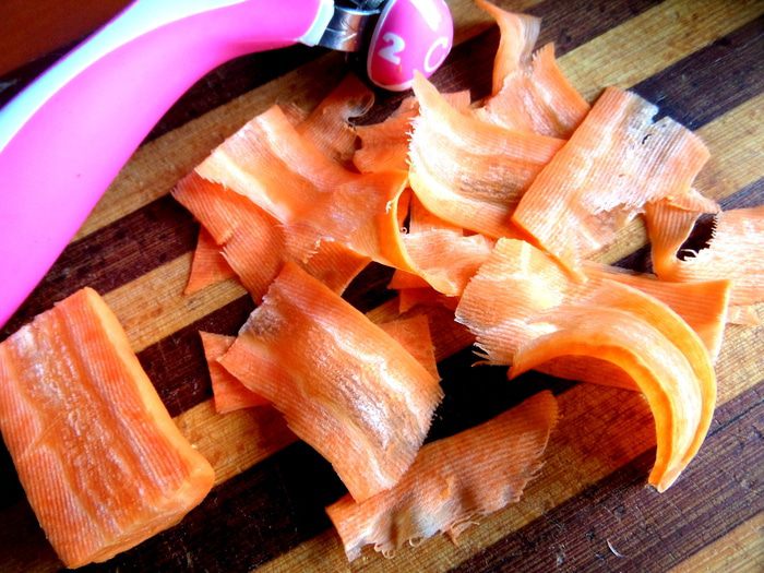 Фруктовый салат в съедобной тарелке