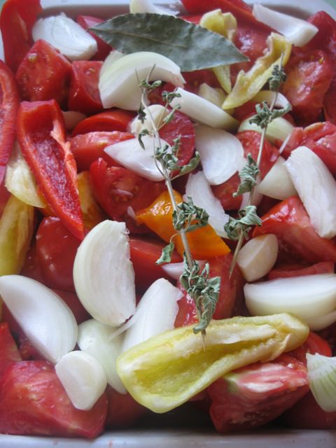 Домашний томатный соус из запеченных овощей